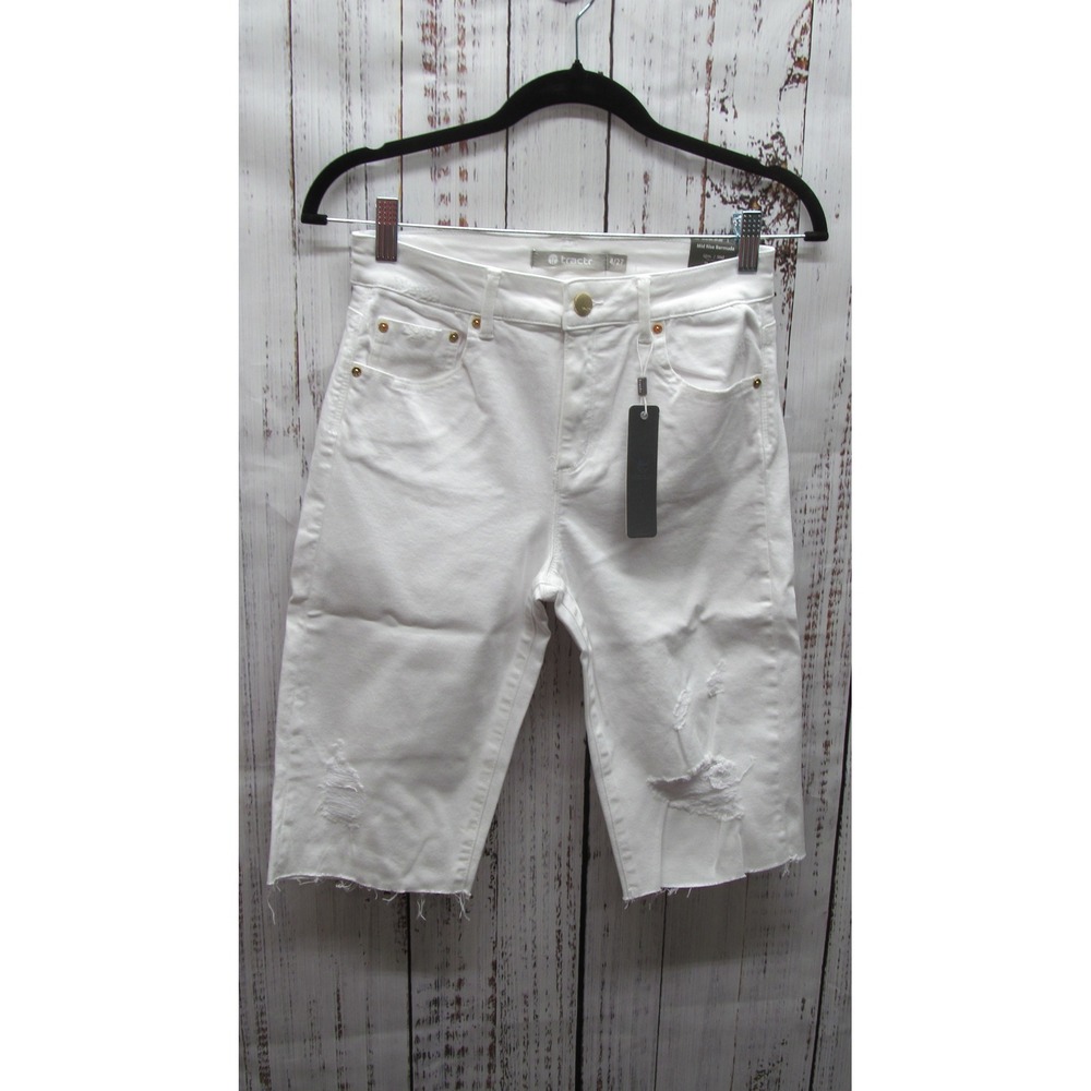 Tractr White Mid Rise Bermuda Denim Shorts Size 4/27 Distressed